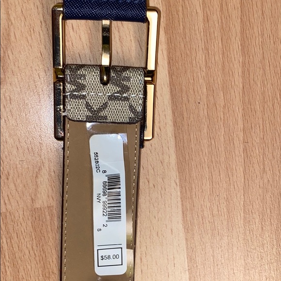Micheal kors belt - Picture 2 of 4